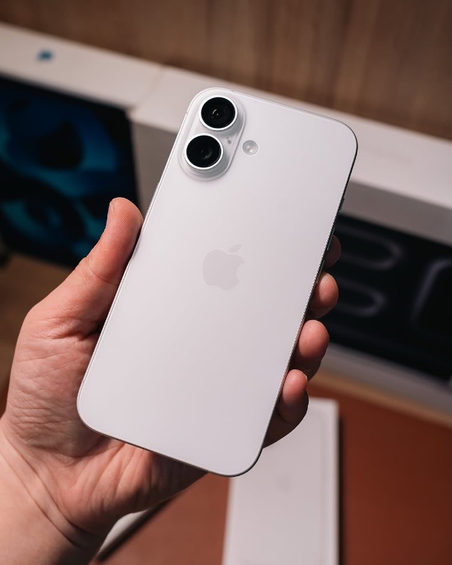Miniatura 3 de iPhone 16