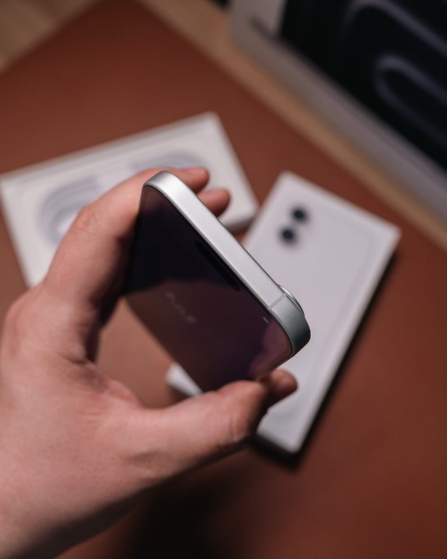 Miniatura 7 de iPhone 16