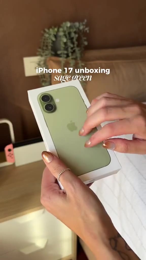 iPhone 17